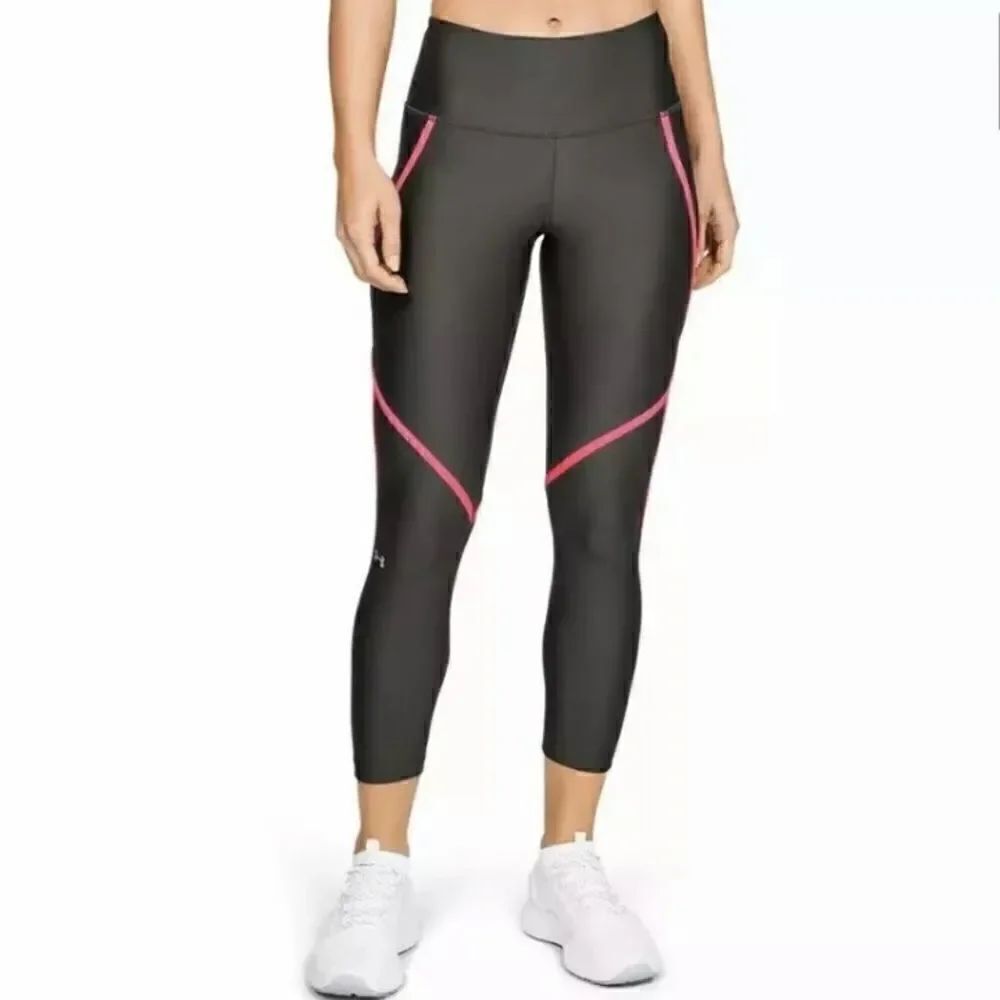 Under Armour Fitted Compression Cropped Legging Gray Pink